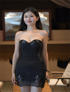 很肉攻受不遮挡的腐图-撕开美女的衣服2