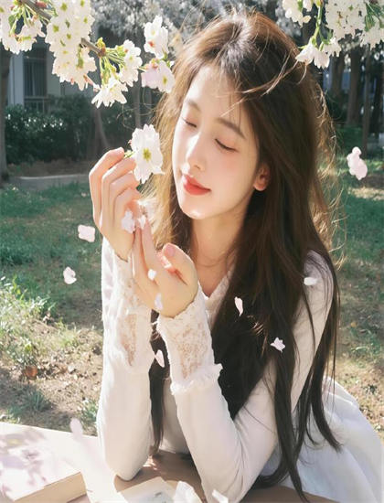 最近最新中文字幕MV免费版-爆乳护士一区二区三区在线播放